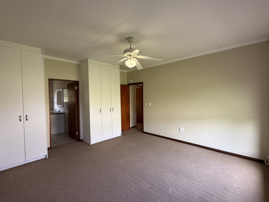 3 Bedroom Property for Sale in Sandbaai Western Cape
